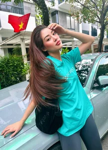 Miss Universe Vietnam Khanh Van: Natural Beauty and Her Honest Confession About Pageant Styling Secrets - image 3
