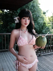 Tran Thanh Tam 'Hot Girl Trung Ran' Shares Heartwarming Maternity Kitchen Photoshoot - image 5