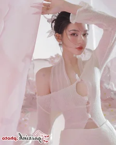 Bau Krysie: The Face Vietnam Star Redefining Modern Glamour in New Gallery - image 28