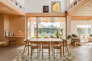Creative Architecture: A Stunning One-Story Home Built on a Challenging Triangular Plot - image 23