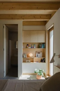 Creative Architecture: A Stunning One-Story Home Built on a Challenging Triangular Plot - image 13