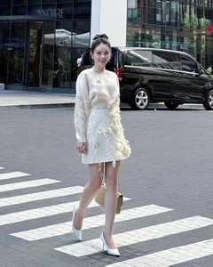 Exploring the Radiant Beauty of Xemesis's Partner Amidst Public Interest - image 0