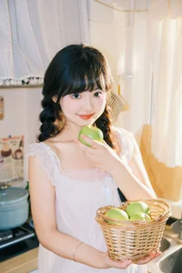 YiTuYu Art Language Vol.10240 Featuring Xiao Li Hua Er: A Stunning 22-Piece Artistic Photography Collection - image 2