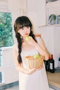 YiTuYu Art Language Vol.10240 Featuring Xiao Li Hua Er: A Stunning 22-Piece Artistic Photography Collection - image 13