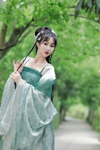 Elegant Portraiture: YiTuYu Art Language Vol.4802 Featuring Model Cha Xiao Tu - image 7