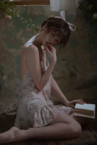 Dreamy French-Style Moments with Lin Mu Ting Zi in Art Collection - image 3