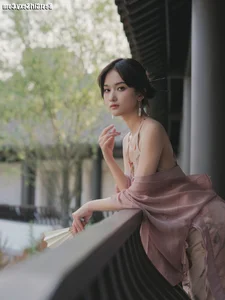 YiTuYu Art Language Vol.4127: Stunning Portrait Photography Featuring Da Wai Wai Ge - Elegant Digital Art Gallery - image 38