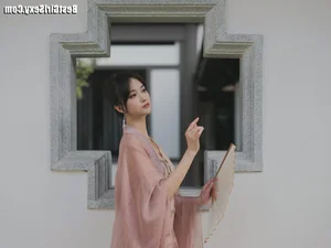 YiTuYu Art Language Vol.4127: Stunning Portrait Photography Featuring Da Wai Wai Ge - Elegant Digital Art Gallery - image 23