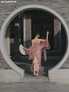YiTuYu Art Language Vol.4127: Stunning Portrait Photography Featuring Da Wai Wai Ge - Elegant Digital Art Gallery - image 39