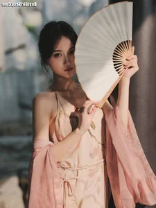 YiTuYu Art Language Vol.4127: Stunning Portrait Photography Featuring Da Wai Wai Ge - Elegant Digital Art Gallery - image 43