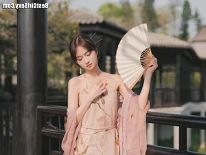YiTuYu Art Language Vol.4127: Stunning Portrait Photography Featuring Da Wai Wai Ge - Elegant Digital Art Gallery - image 44