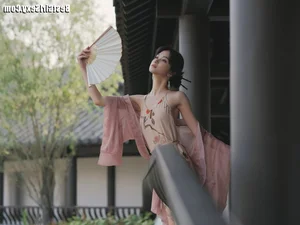 YiTuYu Art Language Vol.4127: Stunning Portrait Photography Featuring Da Wai Wai Ge - Elegant Digital Art Gallery - image 8