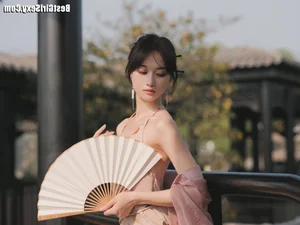 YiTuYu Art Language Vol.4127: Stunning Portrait Photography Featuring Da Wai Wai Ge - Elegant Digital Art Gallery - image 22