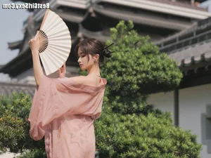 YiTuYu Art Language Vol.4127: Stunning Portrait Photography Featuring Da Wai Wai Ge - Elegant Digital Art Gallery - image 32