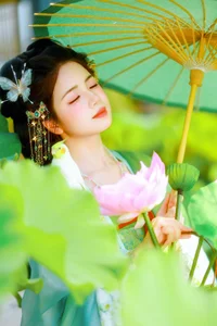 Xiao Du Tong Xue: Elegant Sunset Creek Portrait Series from YiTuYu Art Language Vol.9376 - Aesthetic Outdoor Lifestyle Photography - image 33
