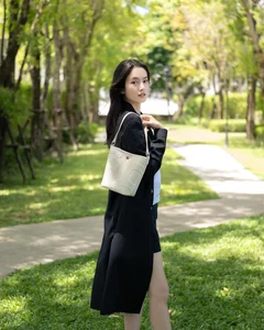 Nong Poy’s Timeless Beauty: Reflecting on 20 Years Since Her Iconic Transition and Global Success - image 10