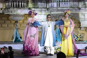 Tuấn Hưng and Huong Baby: The Power Couple Vedettes of Heritage 2 - image 3