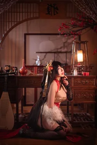 The Captivating Elegance of Coser Zyra  as Taihou - image 5