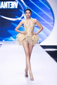 Rising Stars and Top Models Showcase Stunning Fashion Collection by Award-Winning Valedictorian Designer - image 6