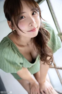 Sora Honda in Graphis Gals Chill With Vol.1-2-3: Pure Elegance and Soft Aesthetics - image 7