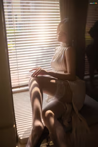 Jiu Shi A Zhu: Beauty Bathed in Warm Afternoon Sun - Alluring Moment by the Window - image 5