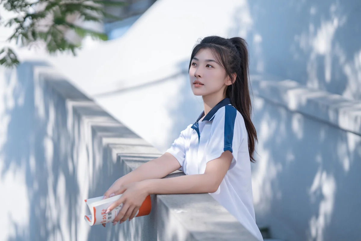 Artistic Vision: YiTuYu Art Language Vol.10466 Featuring Xiao Lu