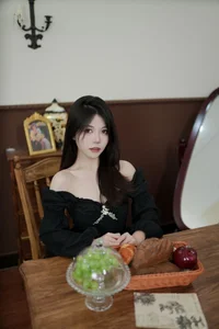 YiTuYu Art Language Vol.8047: A Bold Vision Featuring Xuan - image 5