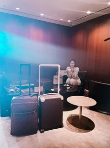 Singer Thuỷ Tiên Enjoys Family New Year Trip Amid Beauty Transformation Rumors - image 8