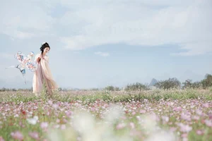 YiTuYu Art Language Vol.10232: Captivating Artistic Portraits of Ju Pi Yi Hao - 19 Image Collection - image 9