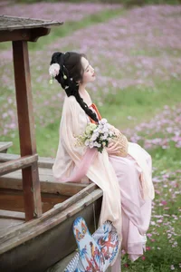YiTuYu Art Language Vol.10232: Captivating Artistic Portraits of Ju Pi Yi Hao - 19 Image Collection - image 2