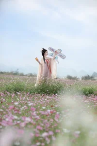YiTuYu Art Language Vol.10232: Captivating Artistic Portraits of Ju Pi Yi Hao - 19 Image Collection - image 1