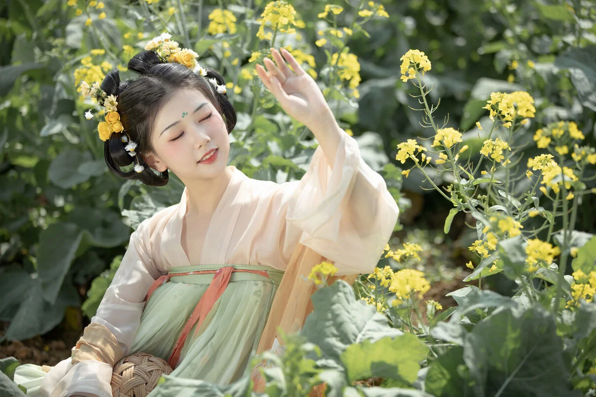 Stunning Photography Collection: YiTuYu Art Language Vol.7111 Suan La Tang Er