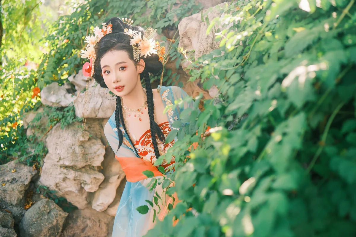YiTuYu Art Language Vol. 7741: The Enchanting Beauty of Wen Wen