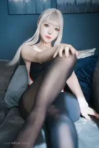 Coser Kurotia Kuro's Alluring Black Tights Swimsuit Look 0037 Discover Unique Elegance and Captivating Style - image 20