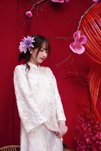 Elegant Vietnamese Woman in Traditional White Ao Dai - Timeless Cultural Fashion and Portrait Photography Inspiration - image 1