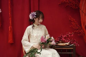 Elegant Vietnamese Woman in Traditional White Ao Dai - Timeless Cultural Fashion and Portrait Photography Inspiration - image 2