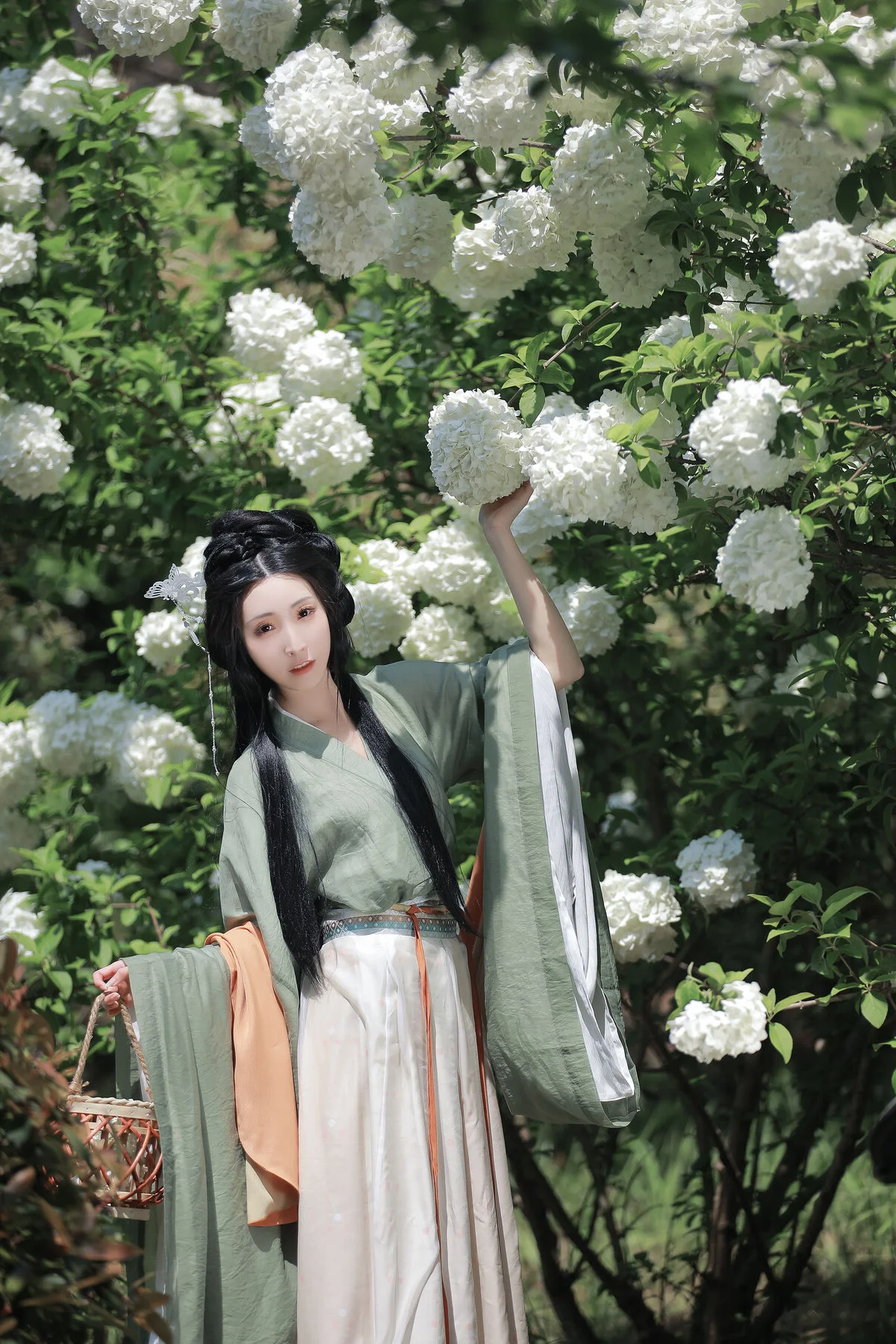 Li Cai’s Bold Expression in YiTuYu Art Language Vol.6878