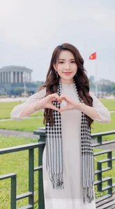 Runner-up Mivi Diem Anh Shines in Vibrant Ao Dai for Vietnam's Reunification Day - image 5