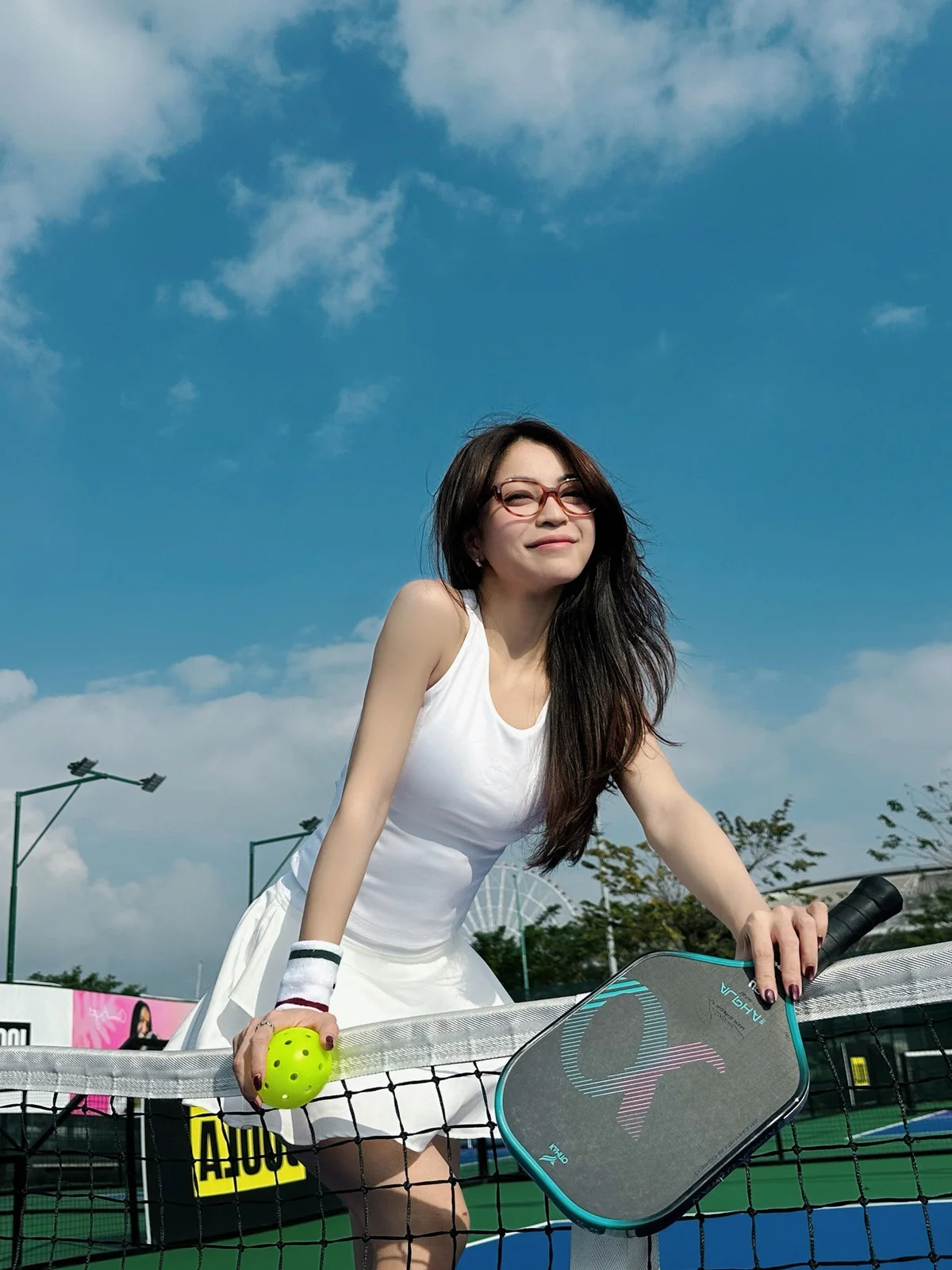 Pickleball Chic: Elevate Your Court Style with Nhat Le’s Radiant Athleisure Inspiration