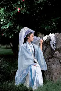 Enchanting Ancient Beauty: Xiao Hong in YiTuYu Art Language Vol.8727 - image 15