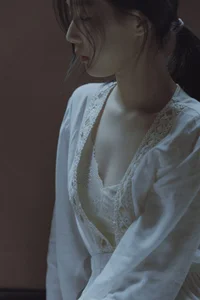 Elegance Redefined: Xiao Hu Featured in YiTuYu Art Language Vol.5709 - image 3