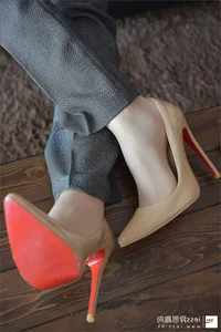 Elegant Uniform and Stockings Portrait: IESS Si Zu Bian Dang 125 featuring Zhao Laoshi - image 54