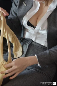 Elegant Uniform and Stockings Portrait: IESS Si Zu Bian Dang 125 featuring Zhao Laoshi - image 0