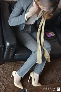 Elegant Uniform and Stockings Portrait: IESS Si Zu Bian Dang 125 featuring Zhao Laoshi - image 36
