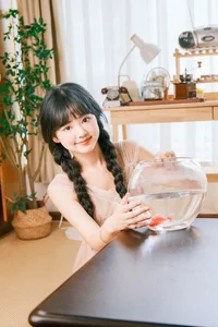 YiTuYu Art Language Vol.10224: Exploring Contemporary Portraiture with Xiao Li Hua Er in this 28-Photo Gallery - image 13