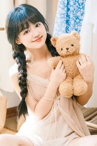 YiTuYu Art Language Vol.10224: Exploring Contemporary Portraiture with Xiao Li Hua Er in this 28-Photo Gallery - image 2
