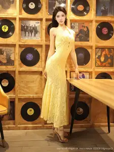 XiuRen No.10715: Li Shuang Er The Yellow Lace Dress Goddess, Pure Allure Amidst Vintage Charm - image 29