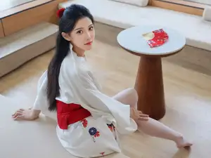 Discover the Serene Beauty of Li Shuang Er in Traditional Kimono by XiuRen Part01 - image 19