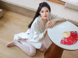 Discover the Serene Beauty of Li Shuang Er in Traditional Kimono by XiuRen Part01 - image 10