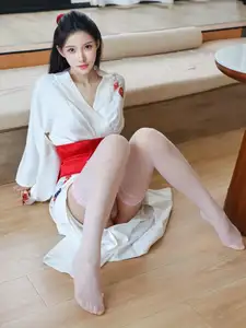 Discover the Serene Beauty of Li Shuang Er in Traditional Kimono by XiuRen Part01 - image 13